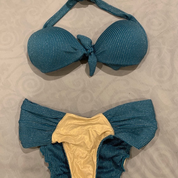 Luli Fama Bikini set - Picture 2 of 6